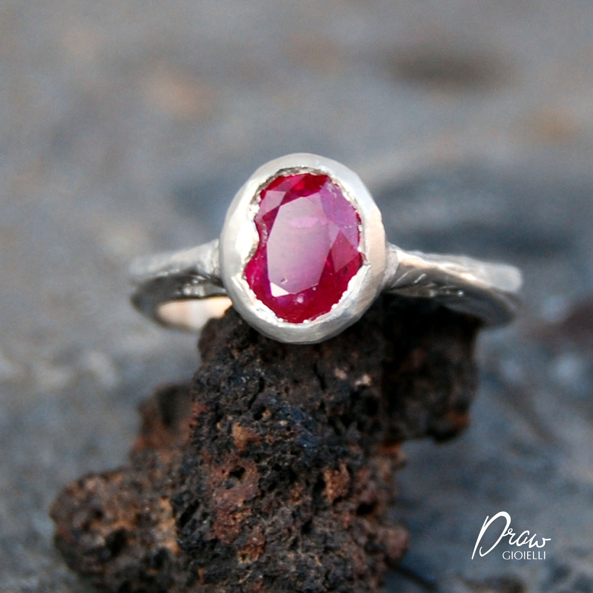 Anello Argento e Rubino