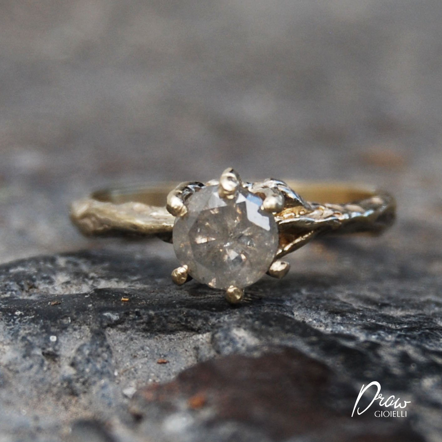 Solitario Bianco con diamante Ice